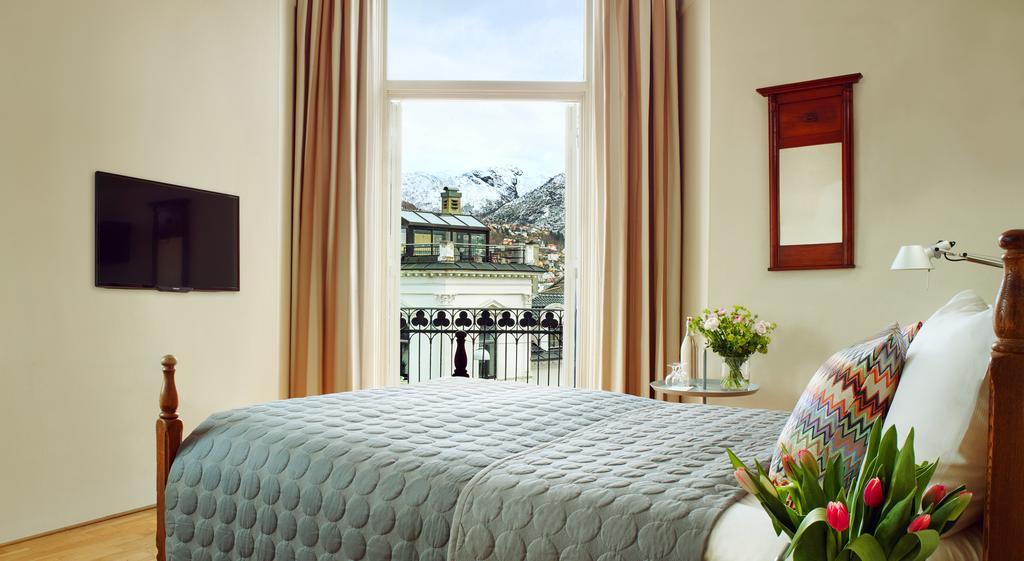 Park Hotel